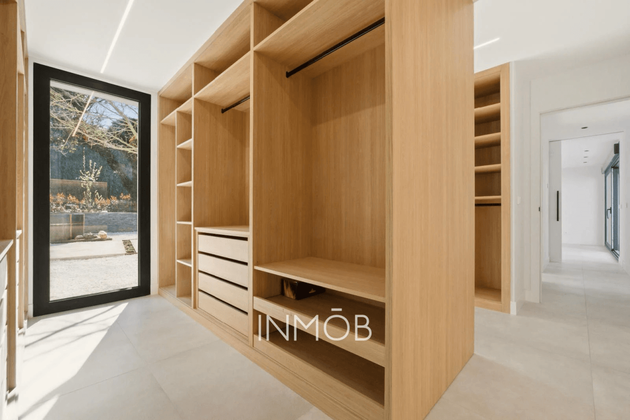 CASA SELLA - ARQUITECTURA CONTEMPORANEA en LAS LOMAS