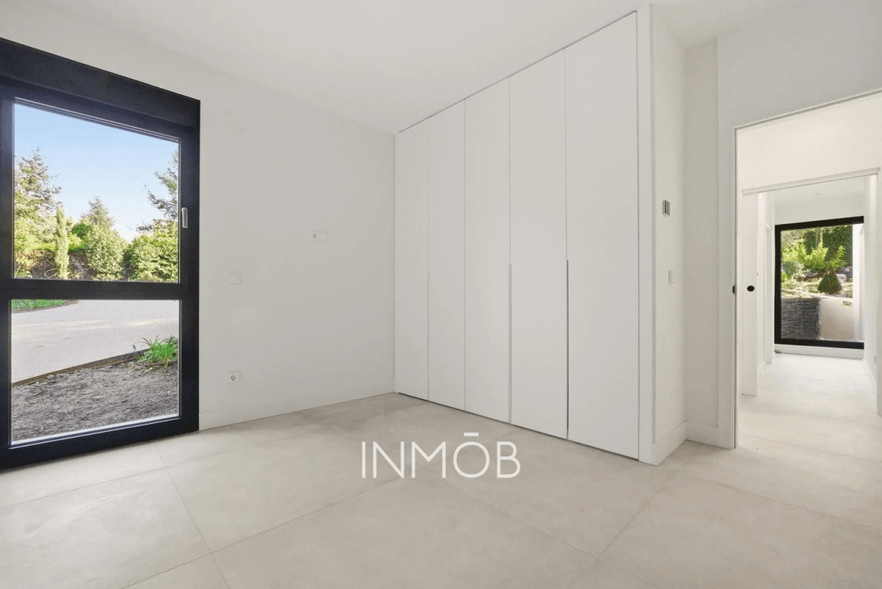 CASA SELLA - ARQUITECTURA CONTEMPORANEA en LAS LOMAS