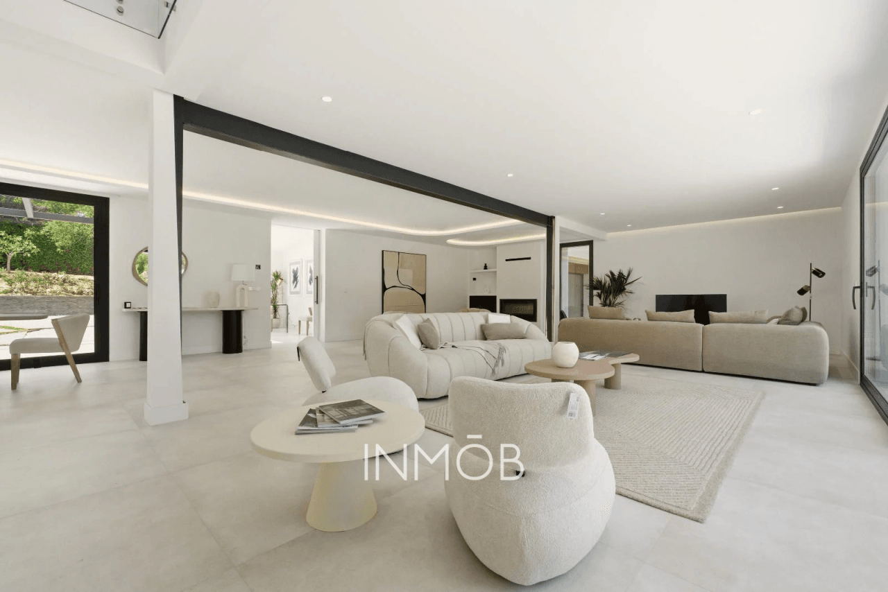 CASA SELLA - ARQUITECTURA CONTEMPORANEA en LAS LOMAS